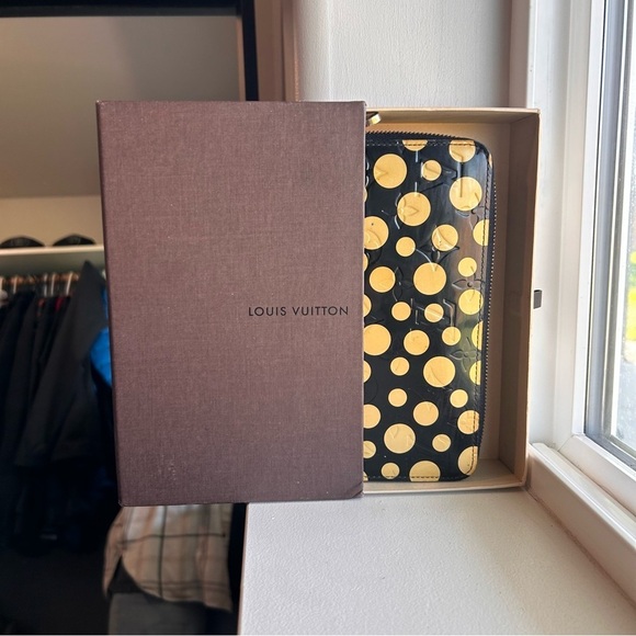 Louis Vuitton x Yayoi Kusama Polka Dot Wallet - Picture 13 of 13